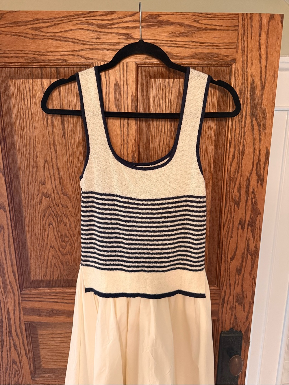 NWOT Moon River Cream striped Midi Dress, size medium - Picture 3 of 10